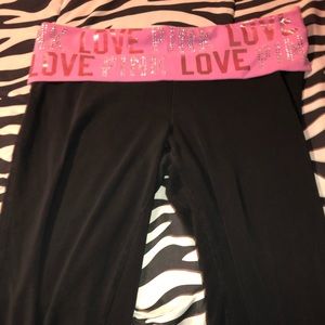 Pink cropped leggings